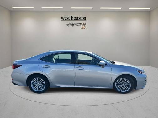 2016 Lexus ES 350 Base