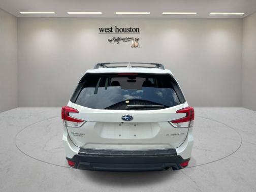 Crystal White Pearl 2021 Subaru Forester Premium