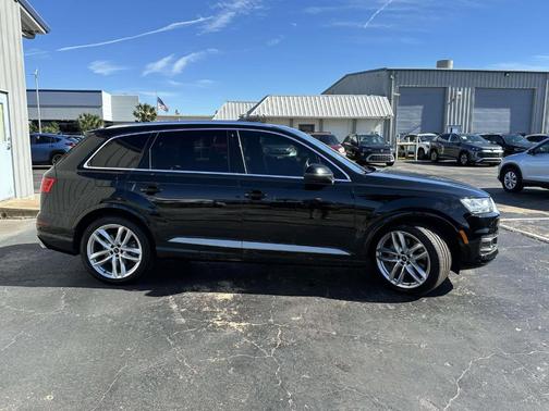 2017 Audi Q7 3.0T Prestige