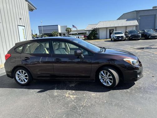 2013 Subaru Impreza 2.0i Premium