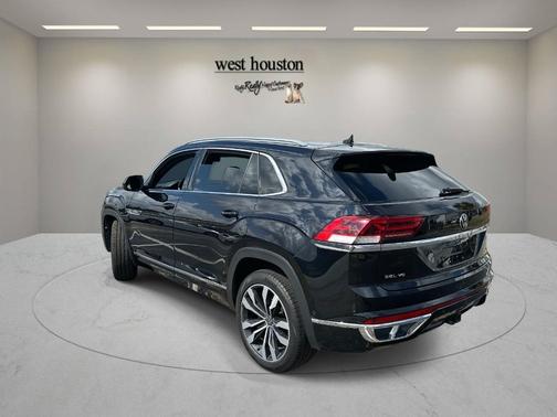 2022 Volkswagen Atlas Cross Sport 3.6L V6 SEL Premium R-Line