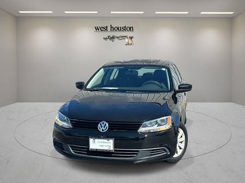 Black 2014 Volkswagen Jetta S
