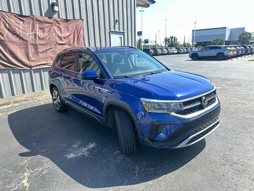 2024 Volkswagen Taos 1.5T SE
