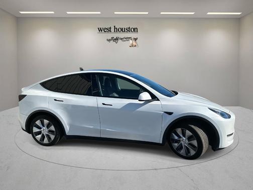 2021 Tesla Model Y Standard Range