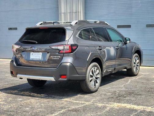 2025 Subaru Outback Touring