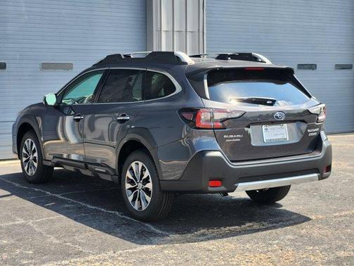 2025 Subaru Outback Touring
