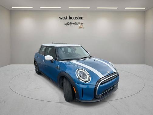 2022 MINI Hardtop Cooper