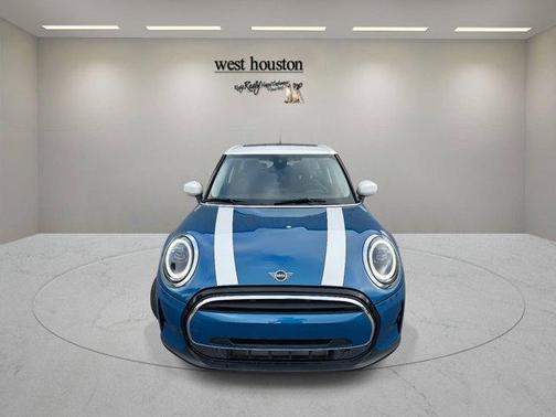 2022 MINI Hardtop Cooper