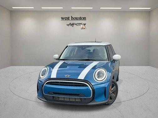 2022 MINI Hardtop Cooper