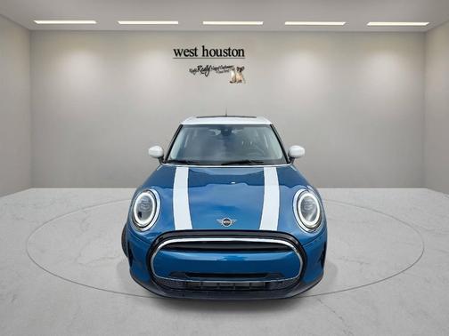 2022 MINI Hardtop Cooper