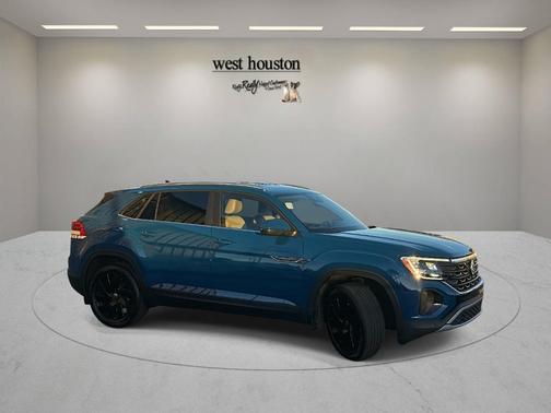 2025 Volkswagen Atlas Cross Sport 2.0T SE w/Technology