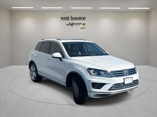 2015 Volkswagen Touareg V6 Lux