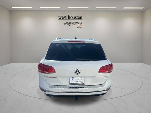 2015 Volkswagen Touareg V6 Lux