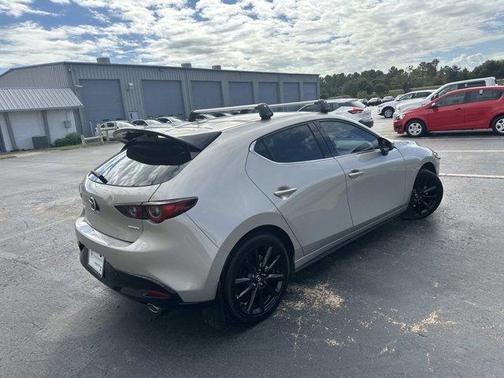 2022 Mazda Mazda3 FWD w/Premium Package
