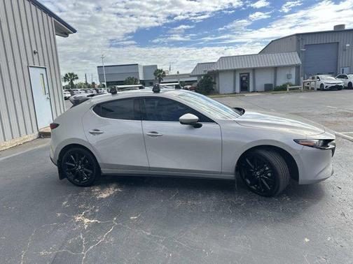 2022 Mazda Mazda3 FWD w/Premium Package