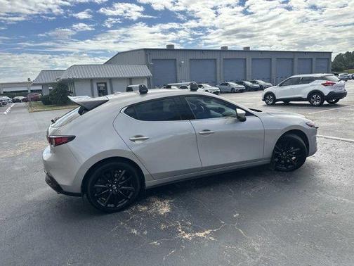 2022 Mazda Mazda3 FWD w/Premium Package