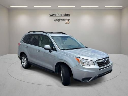 Ice Silver Metallic 2015 Subaru Forester 2.5i Premium