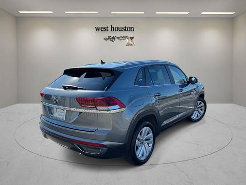 2023 Volkswagen Atlas Cross Sport 2.0T SE w/Technology