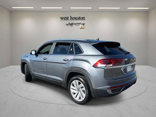 2023 Volkswagen Atlas Cross Sport 2.0T SE w/Technology