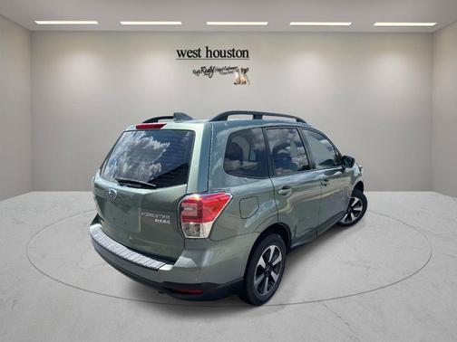 2017 Subaru Forester 2.5i