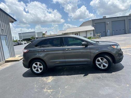 2017 Ford Edge SE