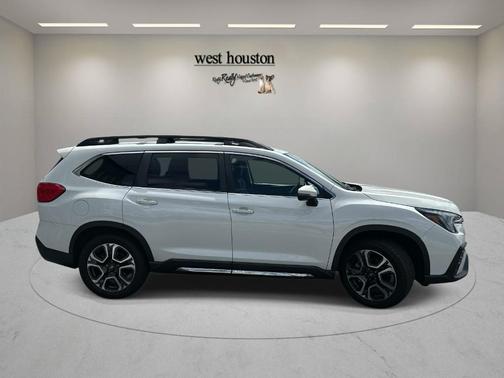 Crystal White Pearl 2023 Subaru Ascent Limited 7-Passenger