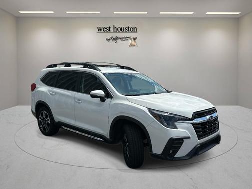 Crystal White Pearl 2023 Subaru Ascent Limited 7-Passenger