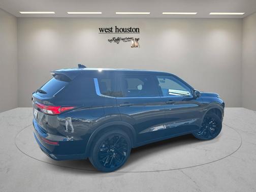 2024 Mitsubishi Outlander SE Black Edition