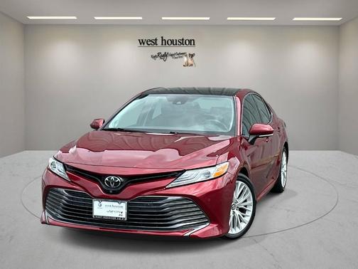 Red 2019 Toyota Camry XLE