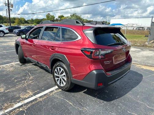 2025 Subaru Outback Premium