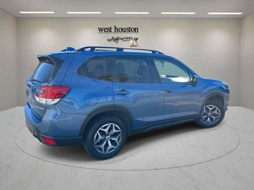 2023 Subaru Forester 2.5i Premium