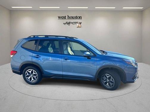 2023 Subaru Forester 2.5i Premium