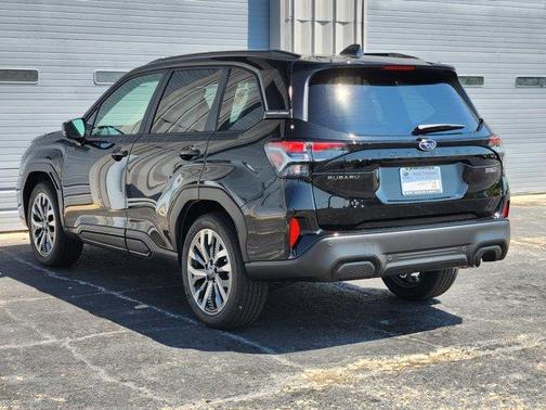 2025 Subaru Forester Hybrid Touring