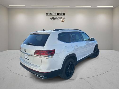 2023 Volkswagen Atlas 2.0T SE w/Technology