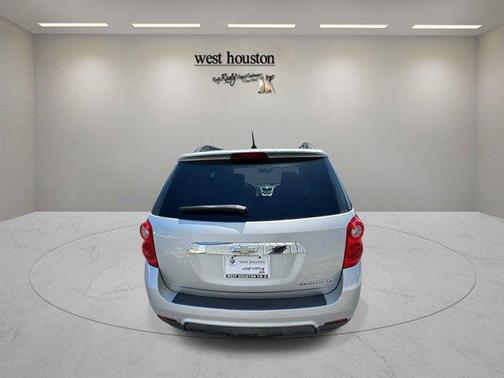 Silver Ice Metallic 2011 Chevrolet Equinox LT