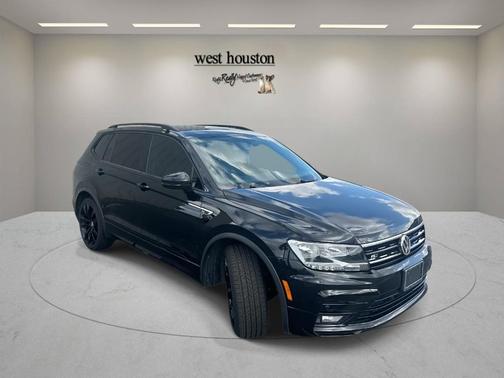2021 Volkswagen Tiguan 2.0T SE R-Line Black