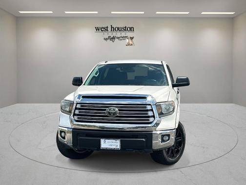 2018 Toyota Tundra SR5