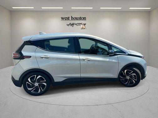 Silver Flare Metallic 2023 Chevrolet Bolt EV 2LT