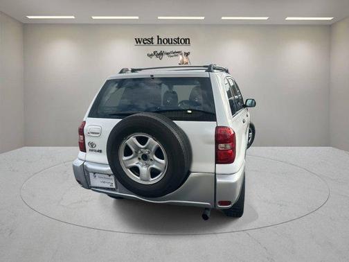 2005 Toyota RAV4 Base