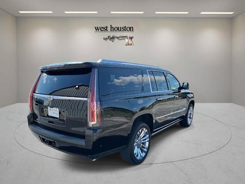 2018 Cadillac Escalade ESV Premium Luxury