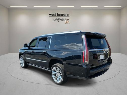 2018 Cadillac Escalade ESV Premium Luxury