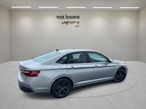 2022 Volkswagen Jetta 1.5T SE