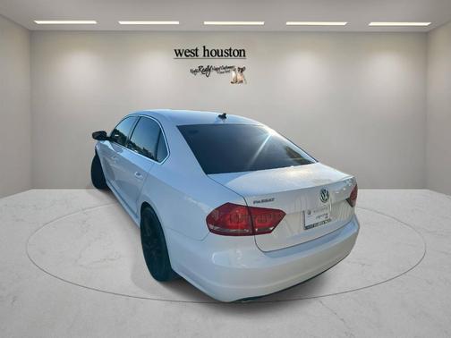 2013 Volkswagen Passat 2.5 SE