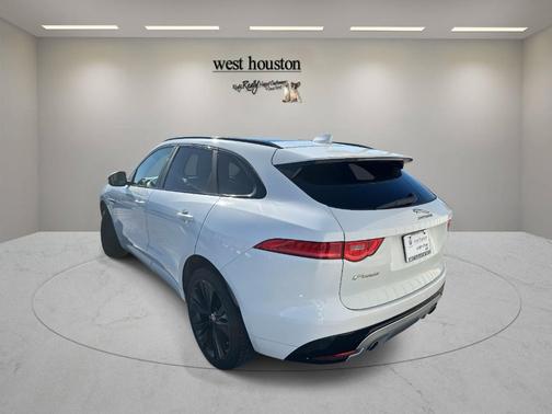 2018 Jaguar F-PACE S