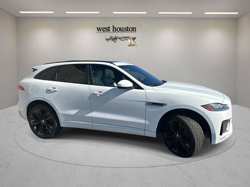 2018 Jaguar F-PACE S