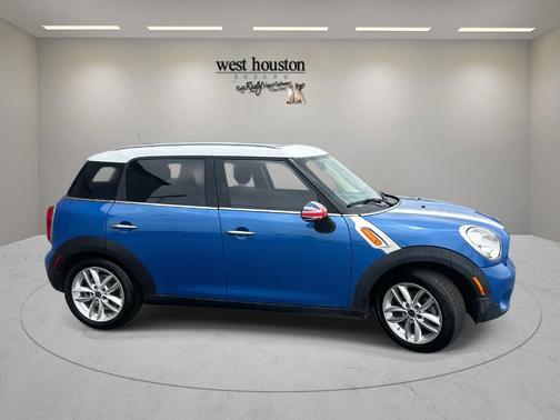 2012 MINI Cooper Countryman Base