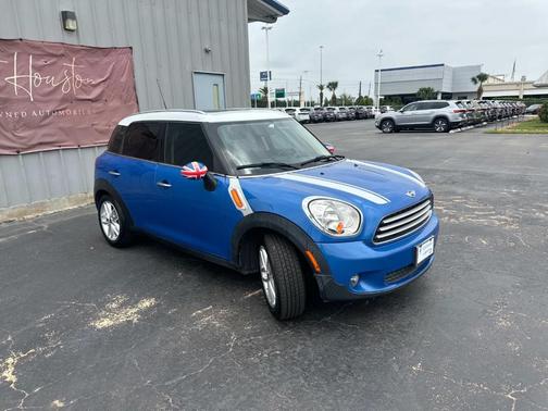 2012 MINI Cooper Countryman Base