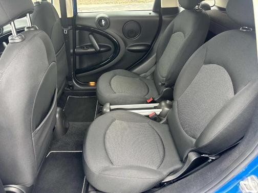 2012 MINI Cooper Countryman Base