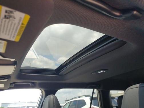 Crystal White Pearl 2026 Subaru Outback Touring XT