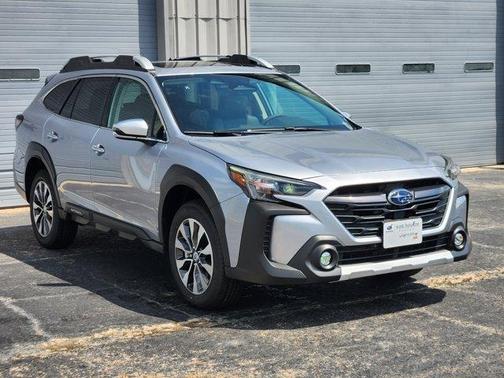 2025 Subaru Outback Touring XT